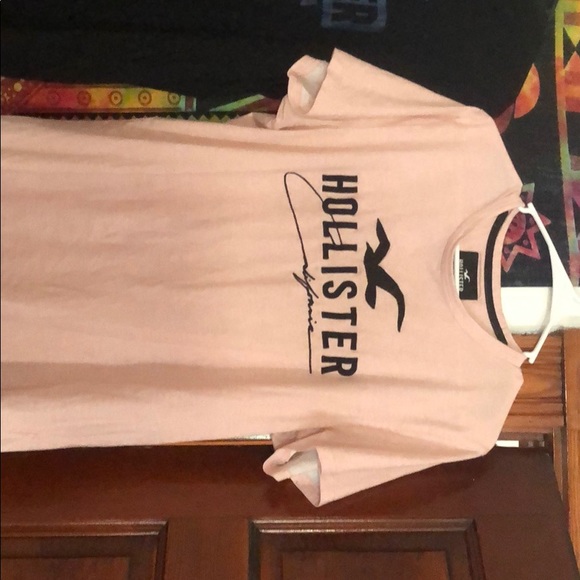 Two Hollister MEN shirts - Picture 5 of 6